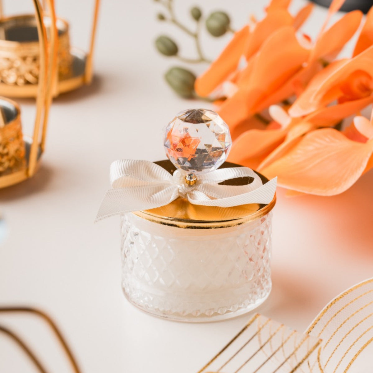 Urun-8 Dainty Soy Wax Candle Wedding Favors: Elegant Candle Favors with Ribbon and Crystal