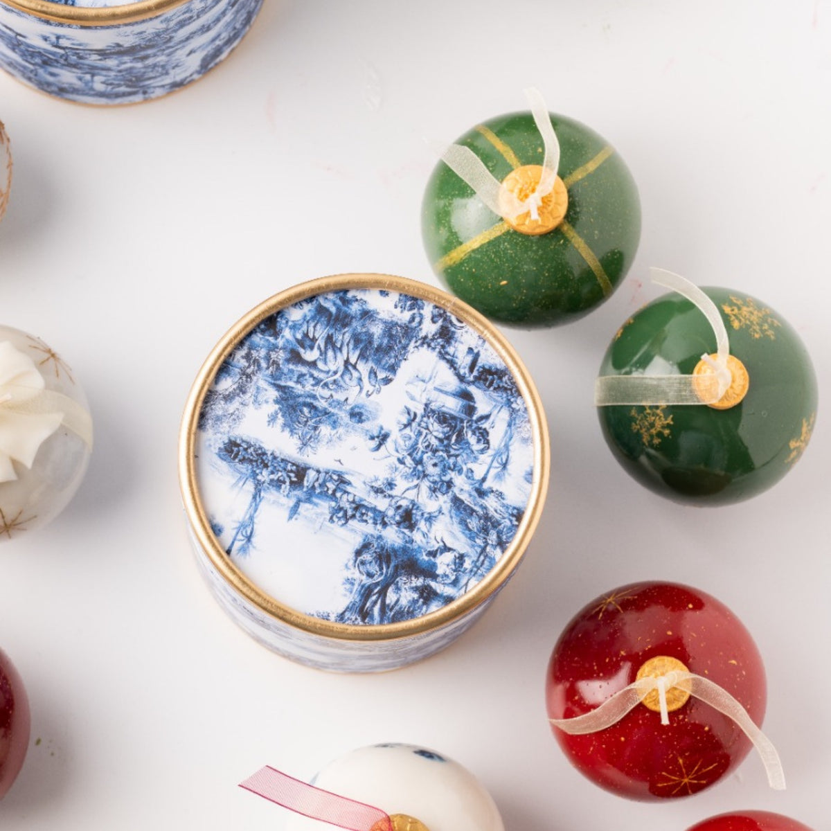 urun-13 Ornament Candle Favors: Christmas Ball Soy Wax Candle Party & Event Favors