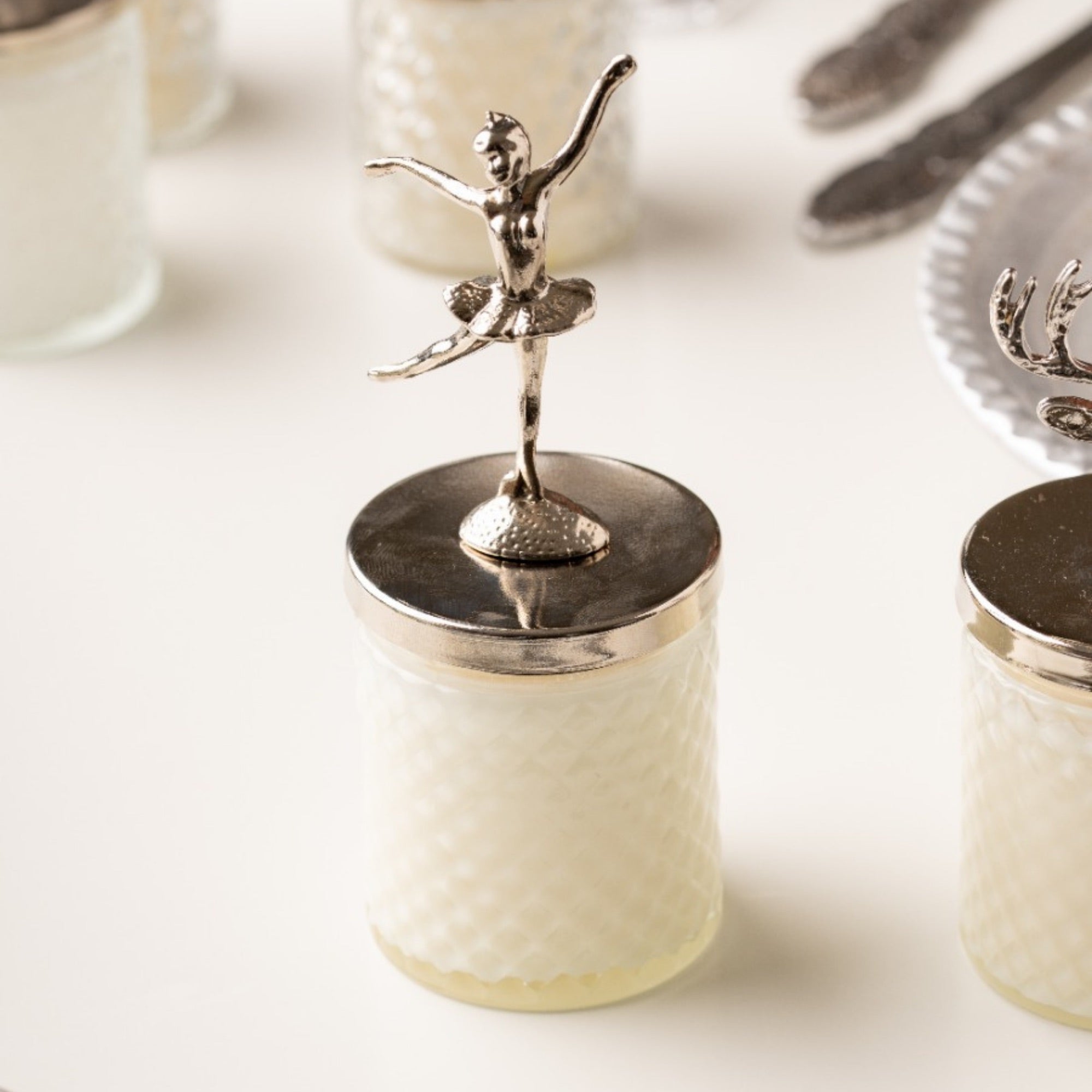 Urun-5 Personalized Mini Candle Jar Favors for Wedding Party: Elegant Glass Jar Soy Wax Candle Favors Description
