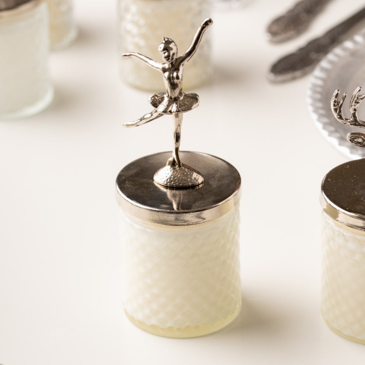 Urun-5 Personalized Mini Candle Jar Favors for Wedding Party: Elegant Glass Jar Soy Wax Candle Favors Description