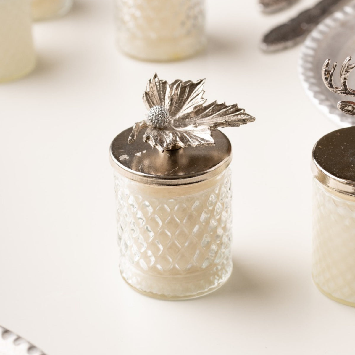 Urun-5 Personalized Mini Candle Jar Favors for Wedding Party: Elegant Glass Jar Soy Wax Candle Favors Description