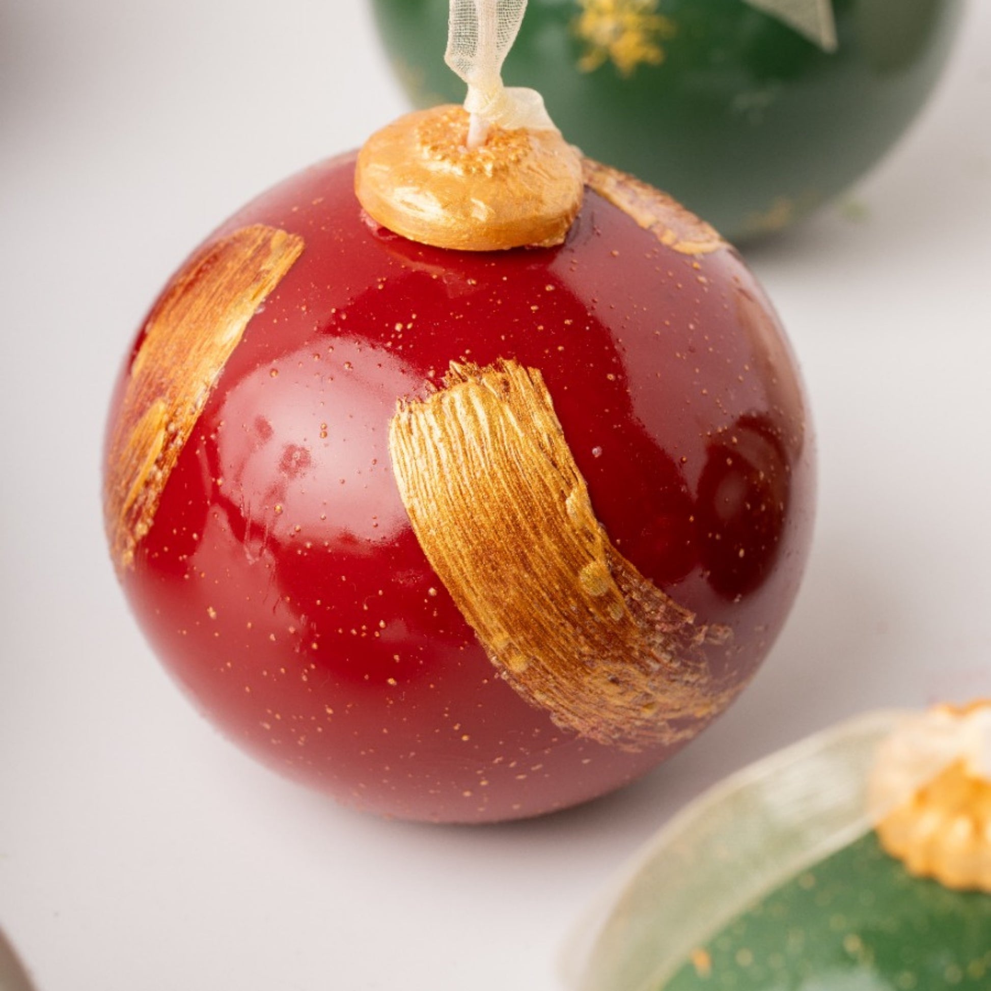 urun-13 Ornament Candle Favors: Christmas Ball Soy Wax Candle Party & Event Favors