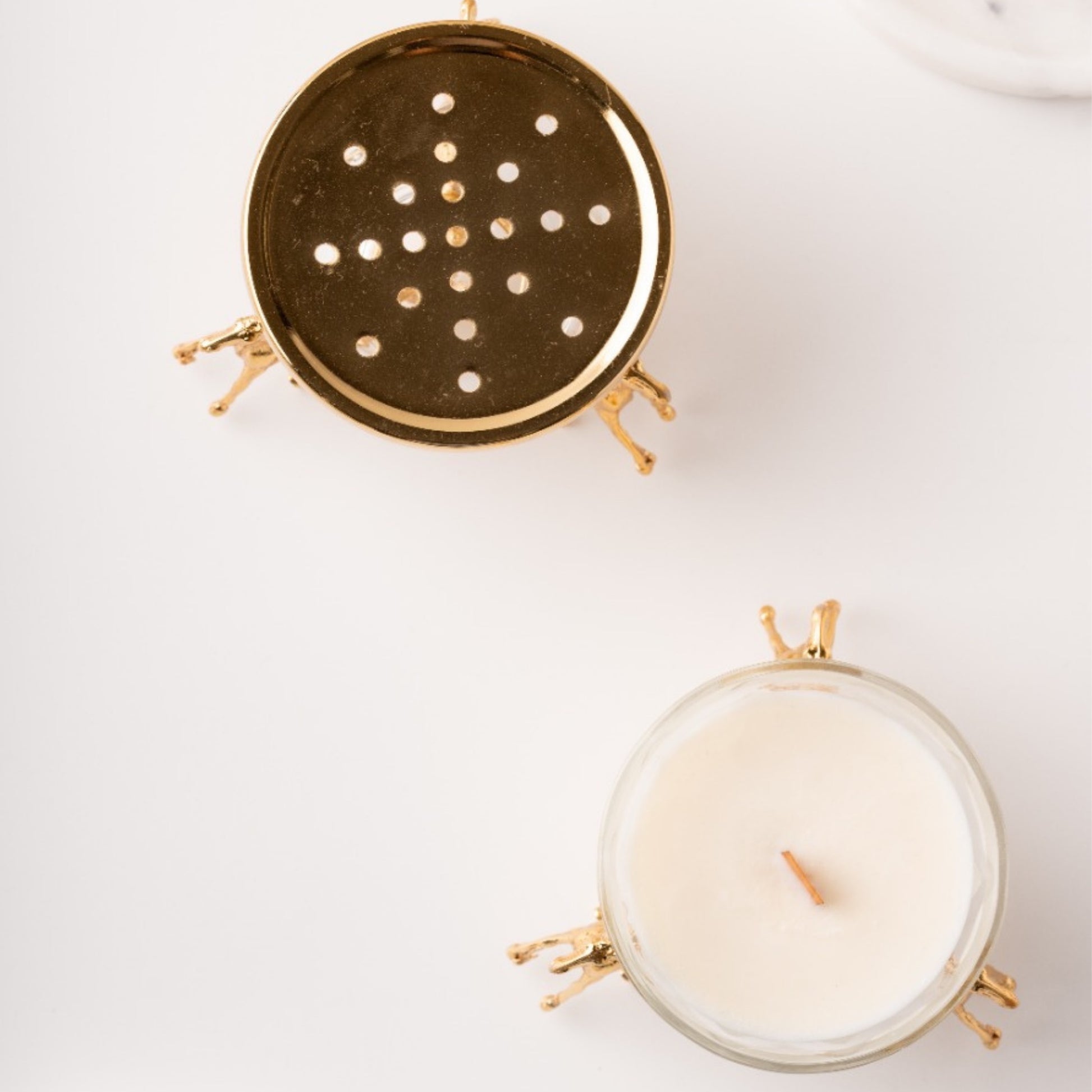 Urun-11 Soy Wax Candle Favors with Flower Lids Wedding Favors: Custom  Pastel Mini Candle Bridal Favors for Guests